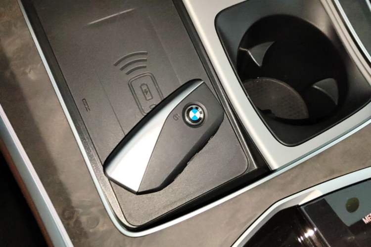 Used BMW X5 2023 xDrive 30Li Luxury M Sport Night Edition Package Interior 1