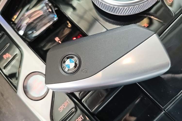 Used BMW X5 2023 xDrive 30Li Luxury M Sport Night Edition Package Interior 1