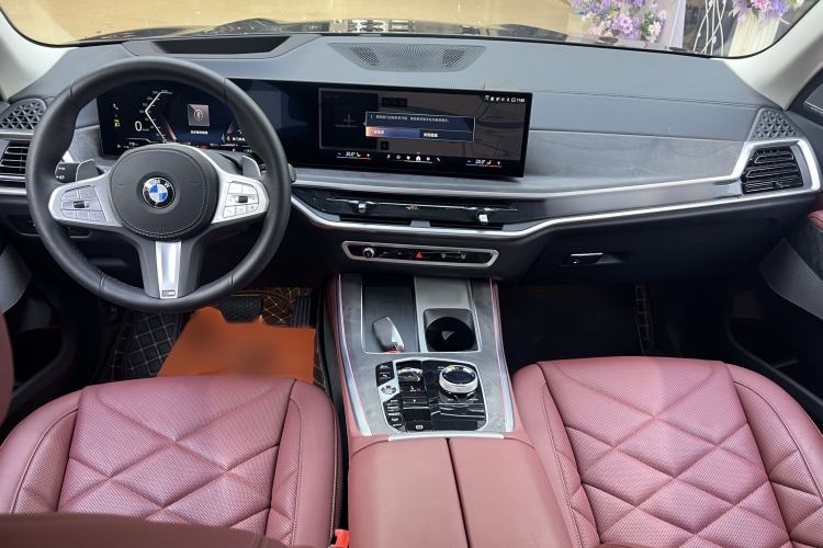 Used BMW X5 2023 xDrive 30Li Luxury M Sport Night Edition Package Interior 2