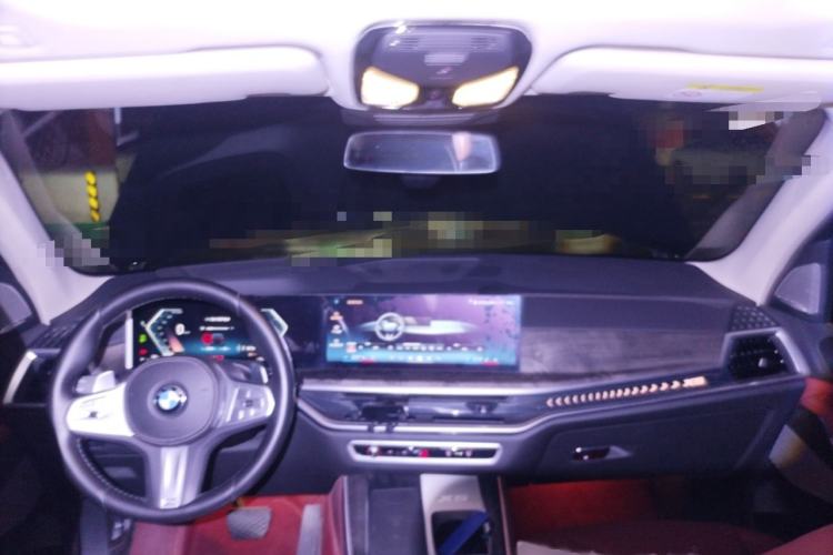 Used BMW X5 2023 xDrive 30Li Luxury M Sport Package Interior 2
