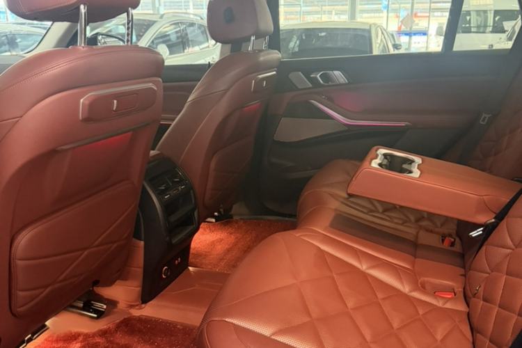 Used BMW X5 2023 xDrive 30Li Luxury M Sport Night Edition Package Interior 2