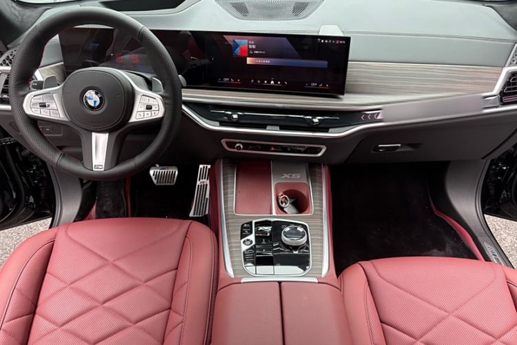 Used BMW X5 2023 xDrive 40Li M Sport Night Edition Package Interior 2