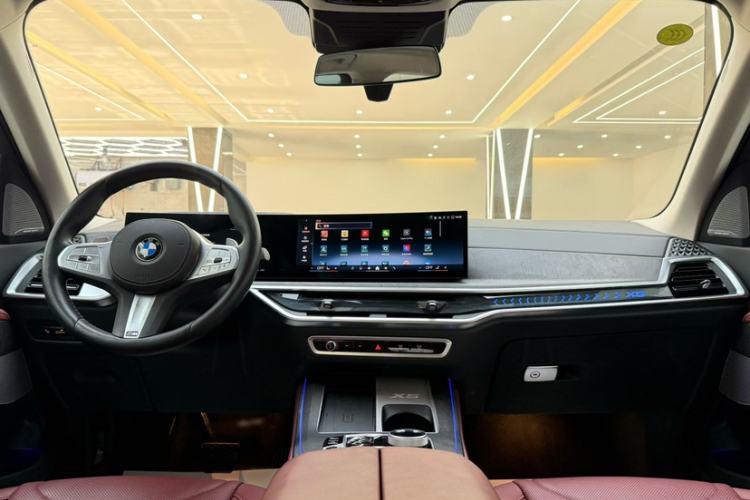 Used BMW X5 2023 xDrive 30Li Luxury M Sport Night Edition Package Interior 3