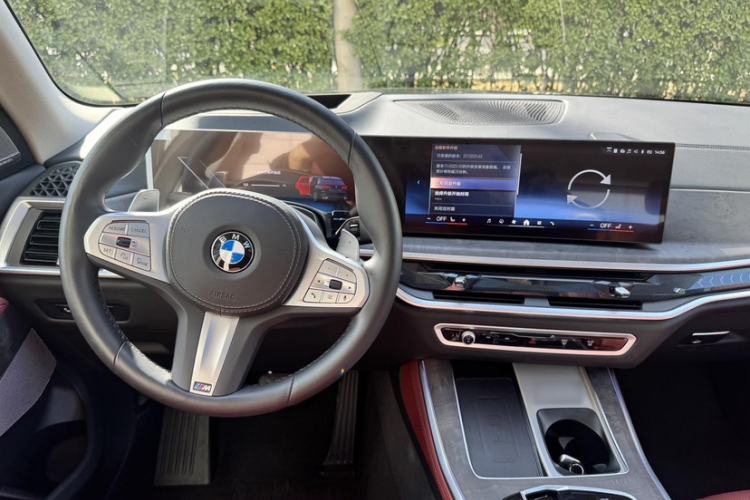Used BMW X5 2023 xDrive 30Li Luxury M Sport Package Interior 3