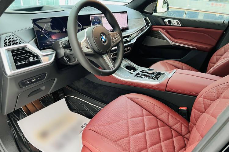 Used BMW X5 2023 xDrive 40Li M Sport Night Edition Package Interior 3