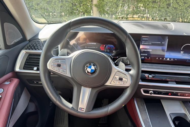 Used BMW X5 2023 xDrive 30Li Luxury M Sport Package Interior 4