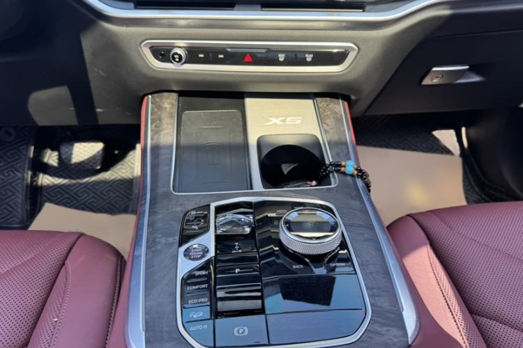 Used BMW X5 2023 xDrive 30Li Luxury M Sport Night Edition Package Interior 4