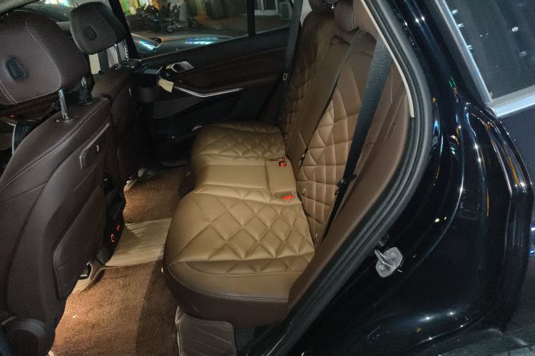 Used BMW X5 2023 xDrive 30Li Luxury M Sport Package Interior 4