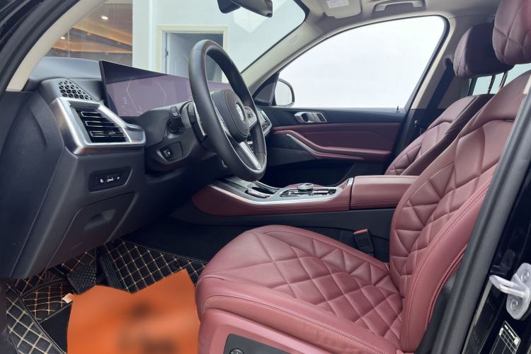 Used BMW X5 2023 xDrive 30Li Luxury M Sport Night Edition Package Interior 5