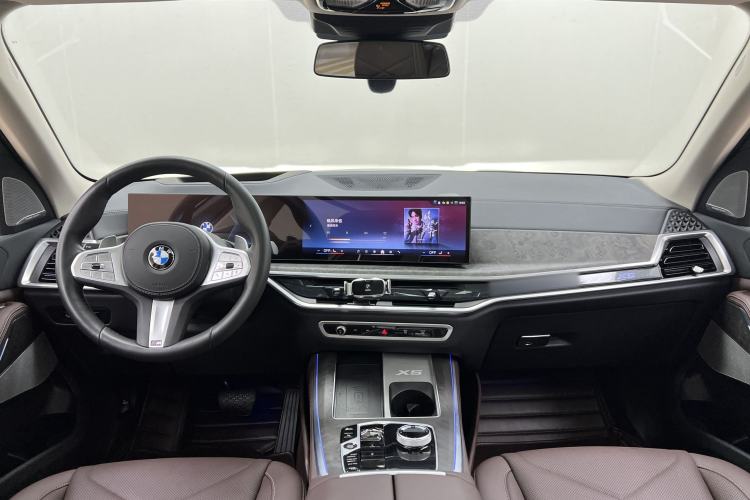 Used BMW X5 2023 xDrive 30Li Luxury M Sport Night Edition Package Interior 8
