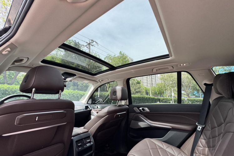 Used BMW X5 2023 xDrive 30Li Luxury M Sport Package Interior 8