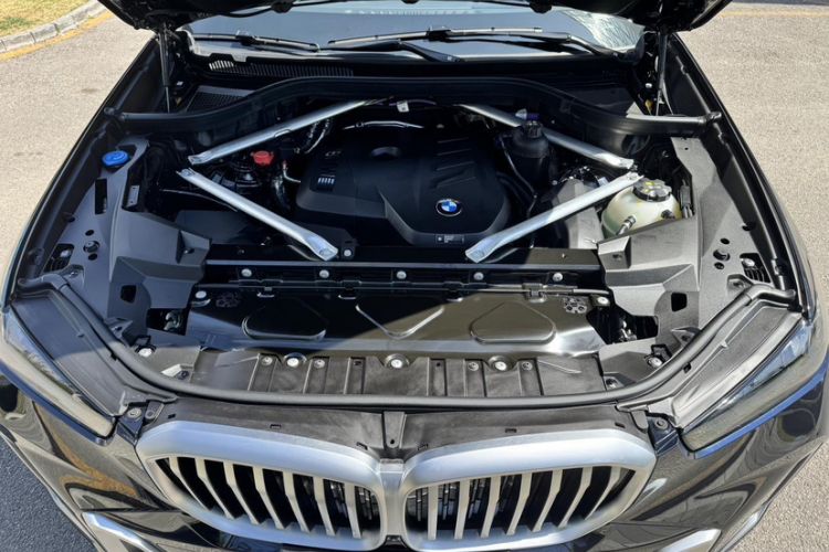 Used BMW X5 2023 xDrive 30Li Luxury M Sport Package Interior 9