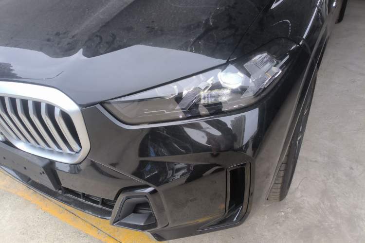 Used BMW X5 2023 xDrive 30Li Luxury M Sport Night Edition Package Left Front Headlight