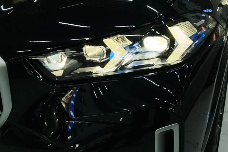 Used BMW X5 2023 xDrive 40Li M Sport Package Left Front Headlight