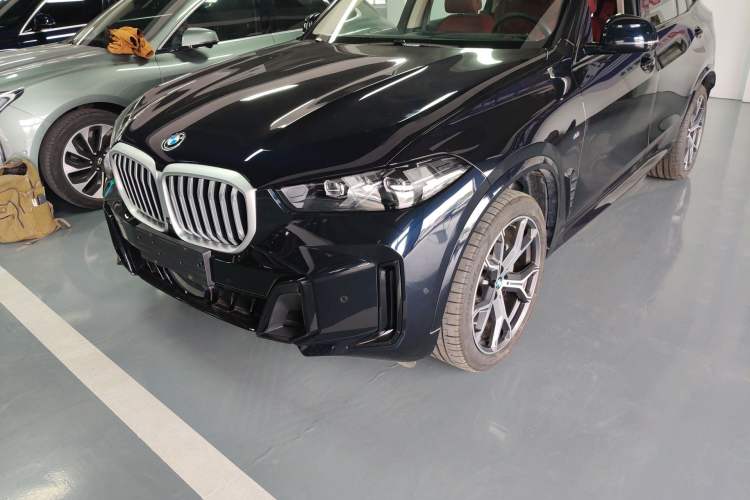 Used BMW X5 2023 xDrive 30Li Luxury M Sport Night Edition Package Left Front Headlight
