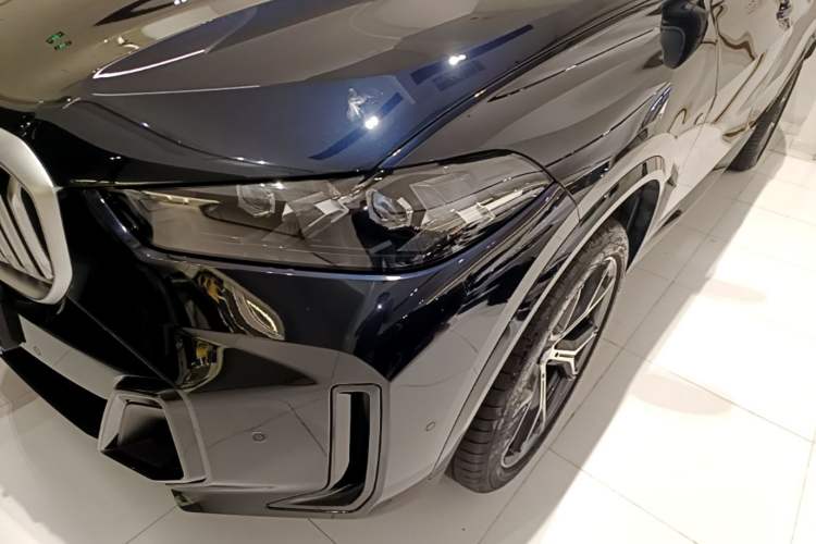 Used BMW X5 2023 xDrive 30Li Luxury M Sport Night Edition Package Left Front Headlight