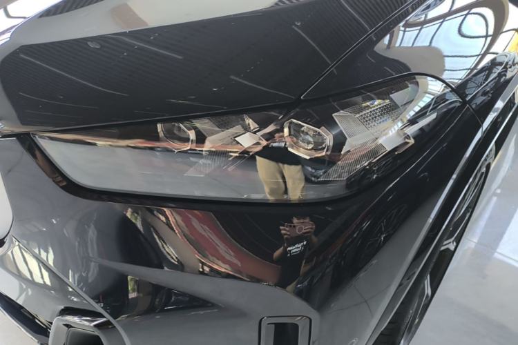 Used BMW X5 2023 xDrive 30Li Luxury M Sport Night Edition Package Left Front Headlight