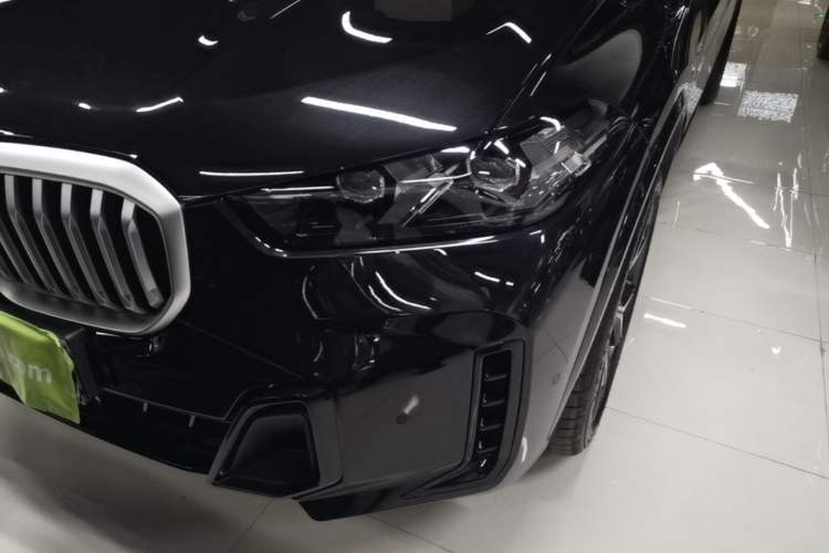 Used BMW X5 2023 xDrive 30Li Luxury M Sport Night Edition Package Left Front Headlight