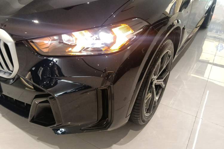 Used BMW X5 2023 xDrive 30Li Luxury M Sport Night Edition Package Left Front Headlight