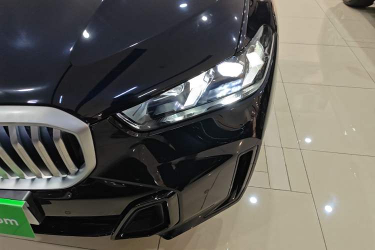 Used BMW X5 2023 xDrive 30Li Luxury M Sport Night Edition Package Left Front Headlight