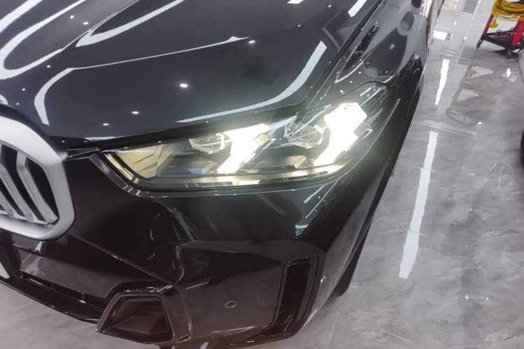 Used BMW X5 2023 xDrive 30Li Luxury M Sport Night Edition Package Left Front Headlight