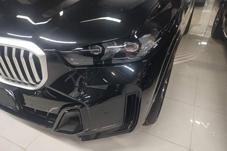 Used BMW X5 2023 xDrive 30Li Luxury M Sport Night Edition Package Left Front Headlight