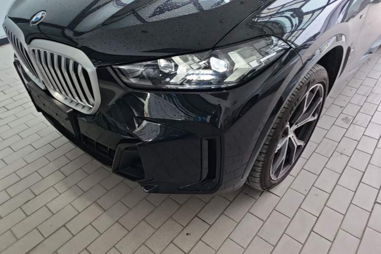 Used BMW X5 2023 xDrive 30Li Luxury M Sport Night Edition Package Left Front Headlight