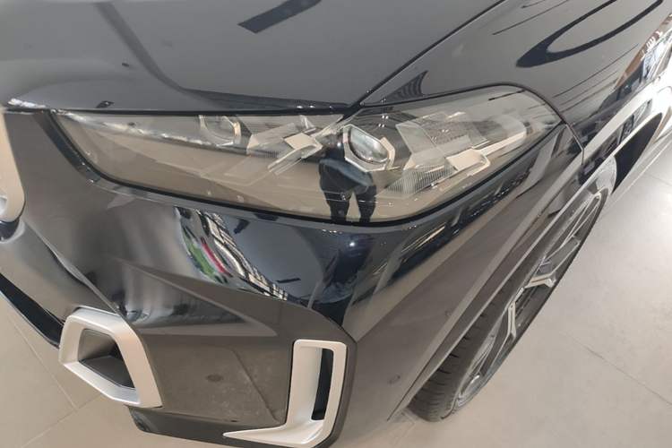 Used BMW X5 2023 xDrive 30Li Luxury M Sport Package Left Front Headlight