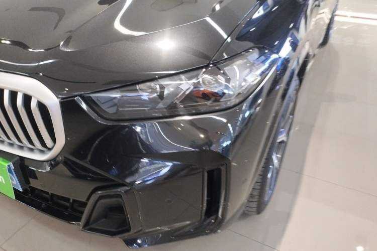 Used BMW X5 2023 xDrive 30Li Luxury M Sport Night Edition Package Left Front Headlight