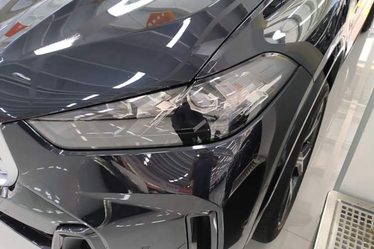 Used BMW X5 2023 xDrive 30Li Luxury M Sport Night Edition Package Left Front Headlight