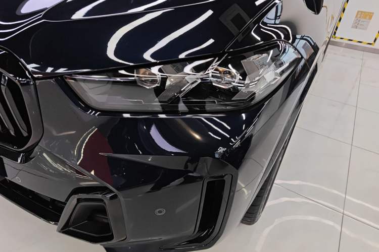 Used BMW X5 2023 xDrive 30Li Luxury M Sport Night Edition Package Left Front Headlight