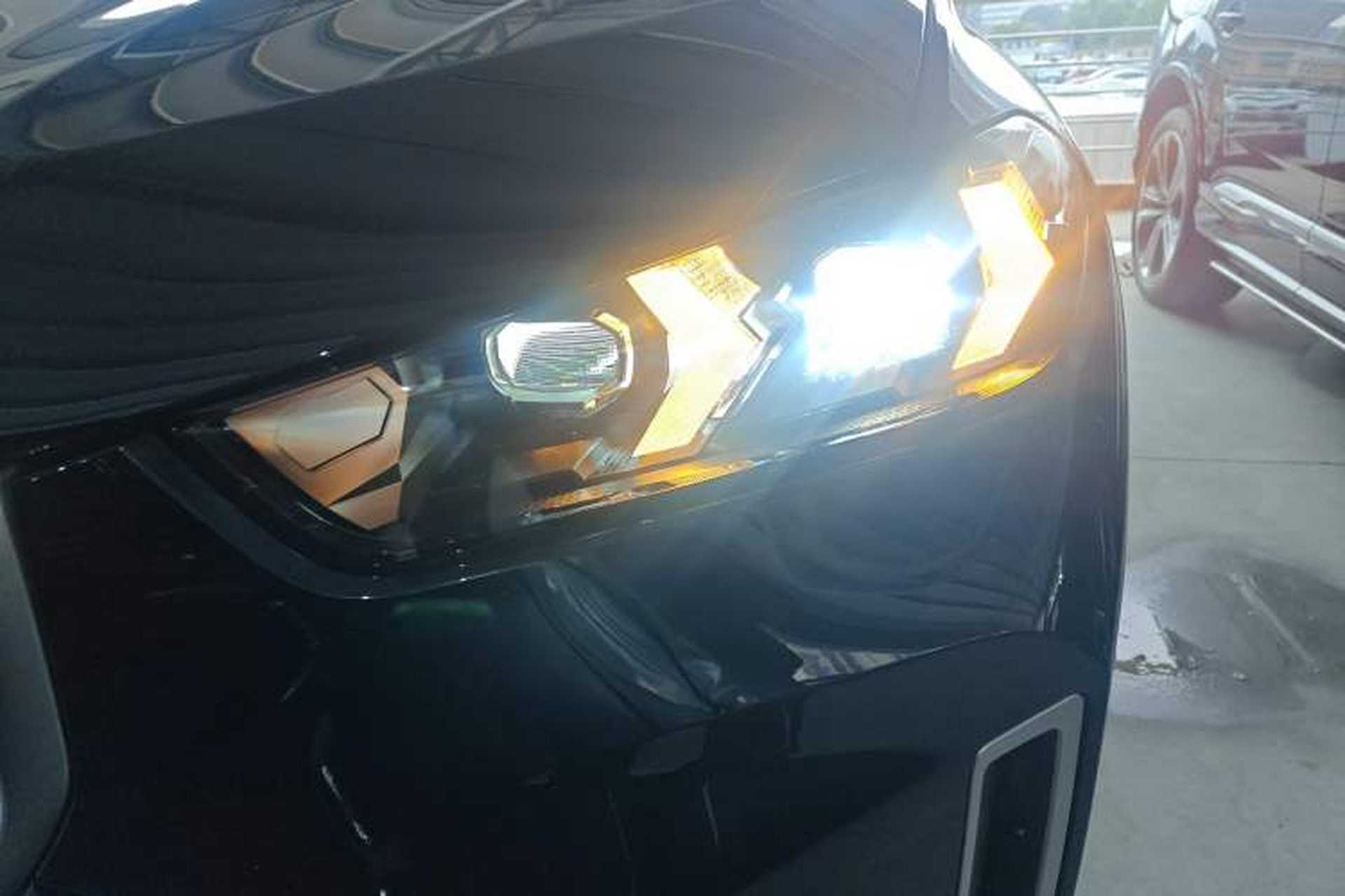 Used BMW X5 2023 xDrive 30Li Luxury M Sport Package Left Front Headlight