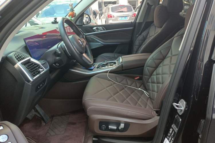 Used BMW X5 2023 xDrive 30Li Luxury M Sport Package Left Front Seat