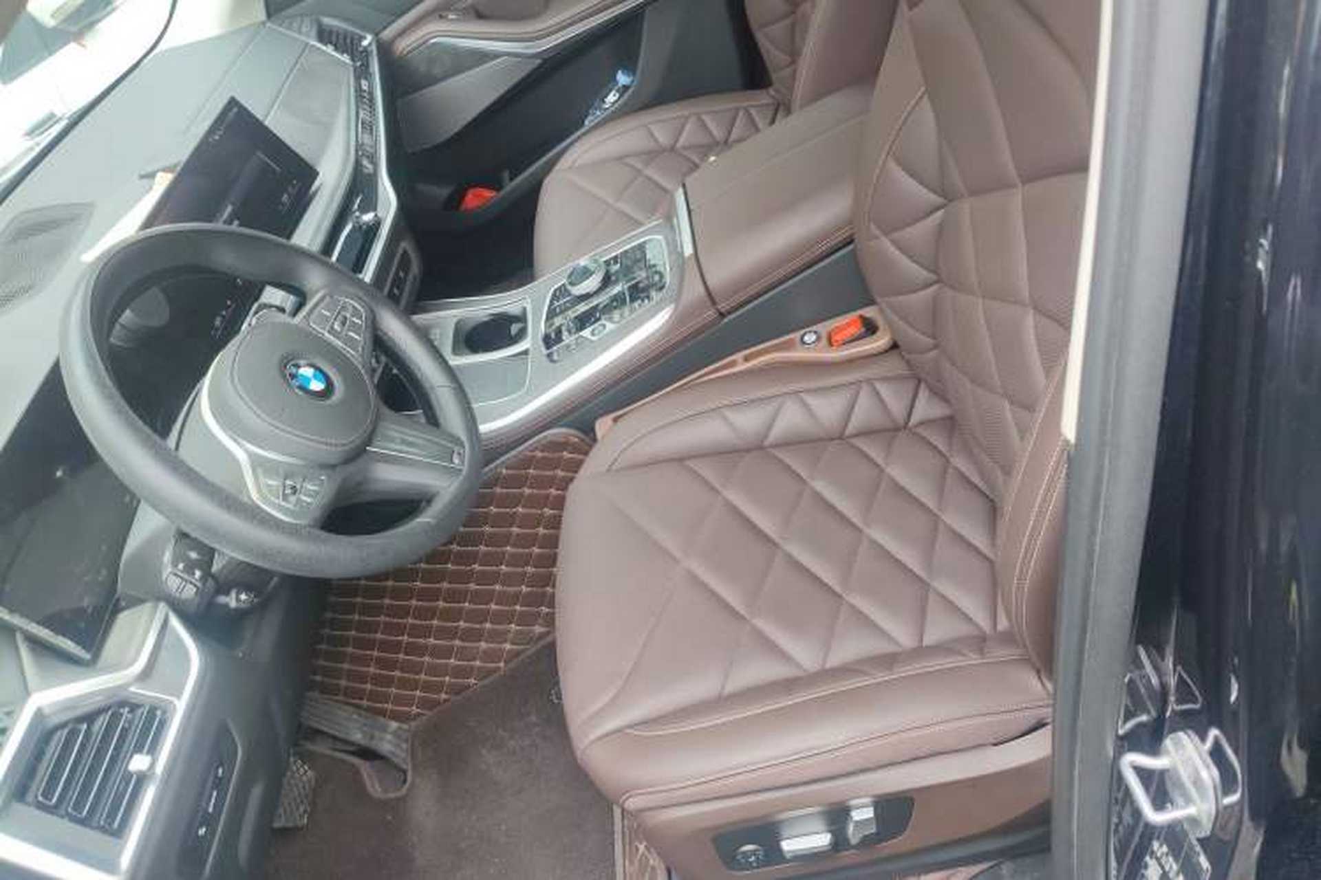 Used BMW X5 2023 xDrive 30Li Luxury M Sport Night Edition Package Left Front Seat