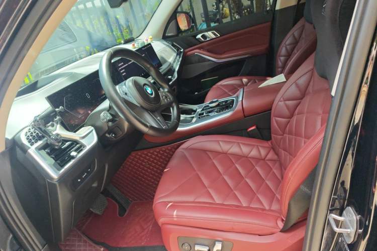 Used BMW X5 2023 xDrive 30Li Luxury M Sport Package Left Front Seat