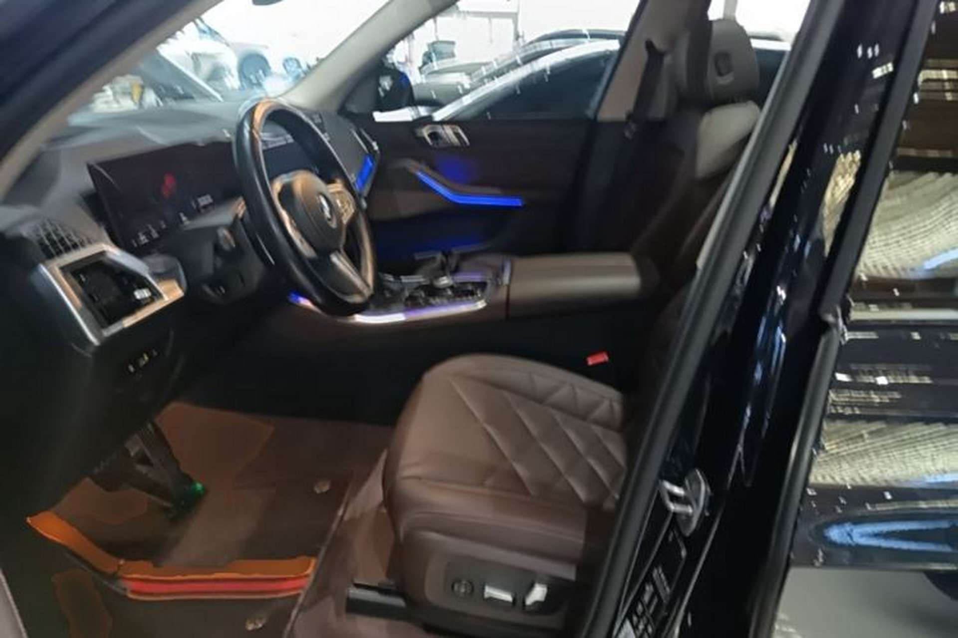 Used BMW X5 2023 xDrive 30Li Luxury M Sport Night Edition Package Left Front Seat