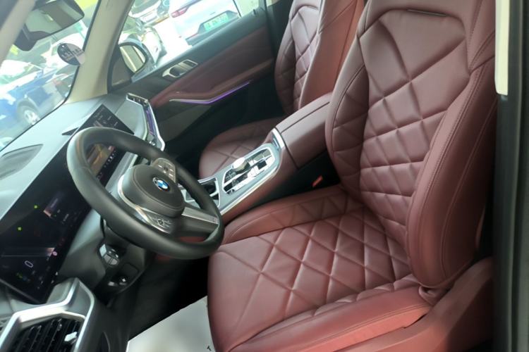 Used BMW X5 2023 xDrive 30Li Luxury M Sport Night Edition Package Left Front Seat