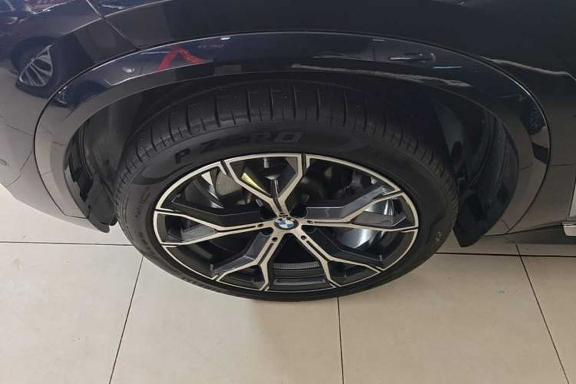 Used BMW X5 2023 xDrive 30Li Luxury M Sport Package Left Front Wheel Hub