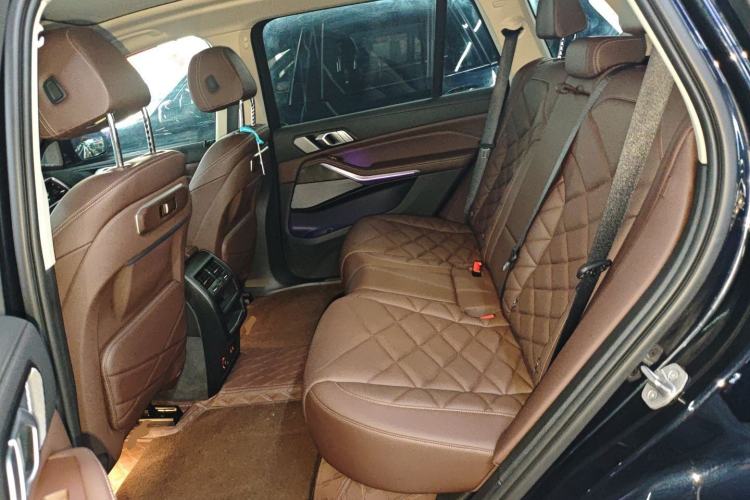 Used BMW X5 2023 xDrive 30Li Luxury M Sport Night Edition Package Left Rear Seat