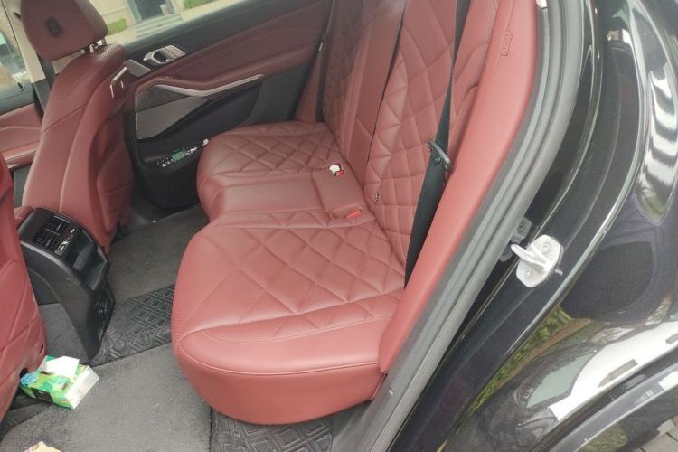 Used BMW X5 2023 xDrive 30Li Luxury M Sport Package Left Rear Seat