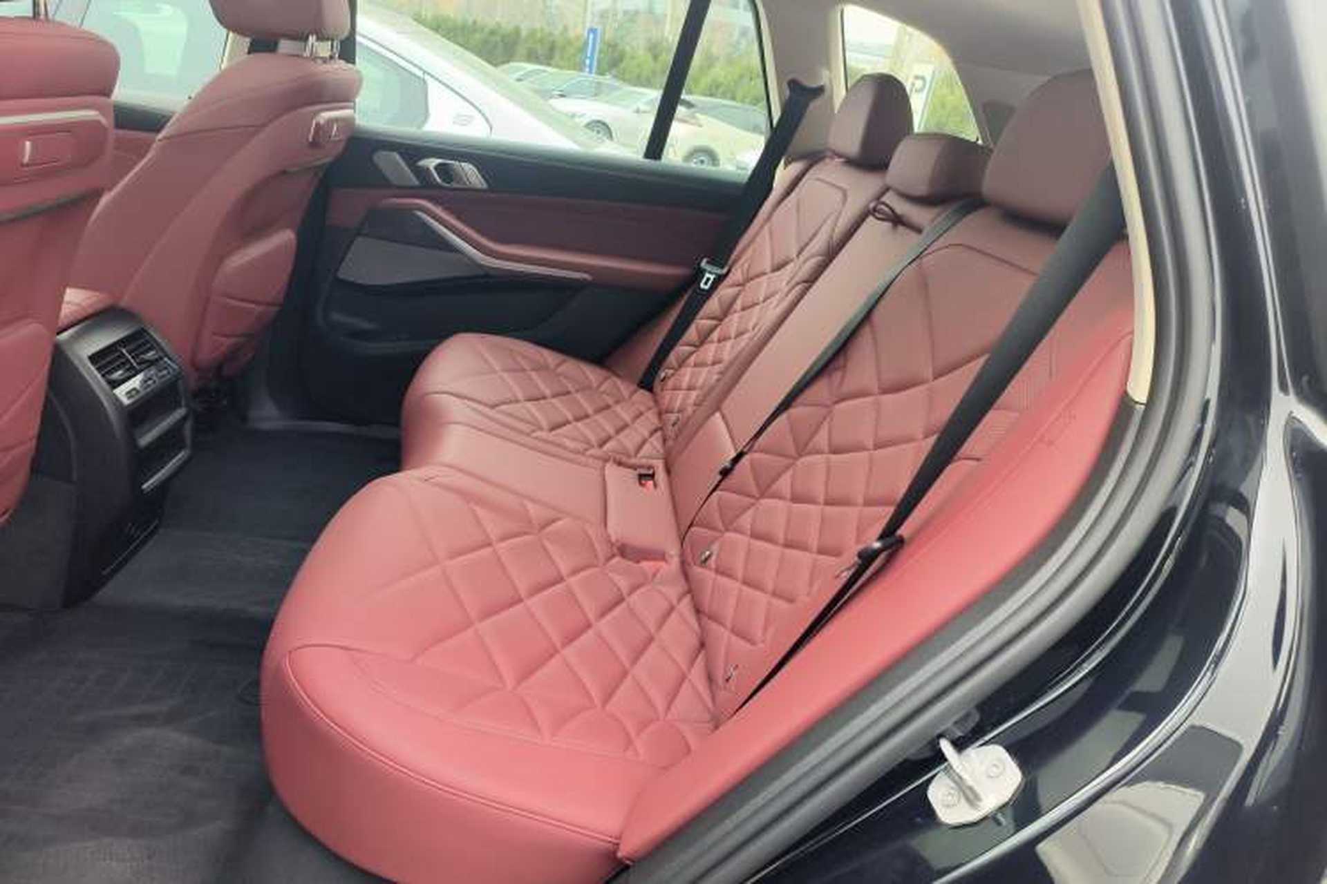 Used BMW X5 2023 xDrive 30Li Luxury M Sport Night Edition Package Left Rear Seat