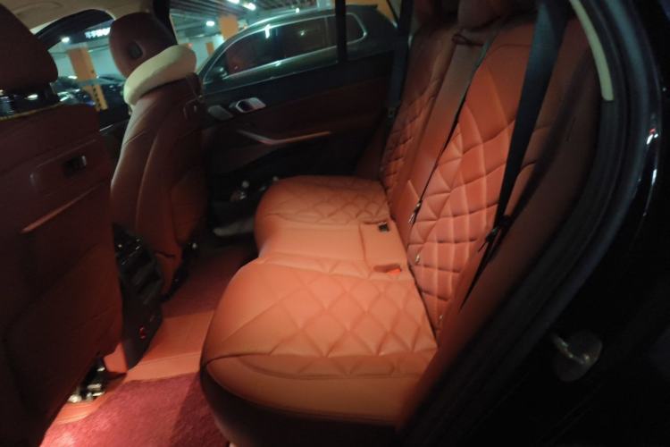 Used BMW X5 2023 xDrive 30Li Luxury M Sport Night Edition Package Left Rear Seat