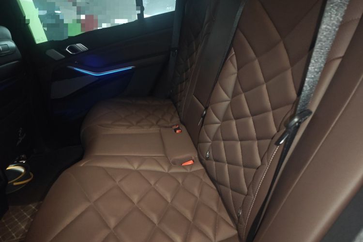 Used BMW X5 2023 xDrive 40Li M Sport Night Edition Package Left Rear Seat