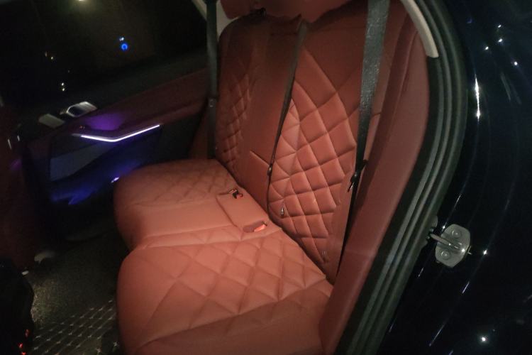Used BMW X5 2023 xDrive 30Li M Sport Package Left Rear Seat