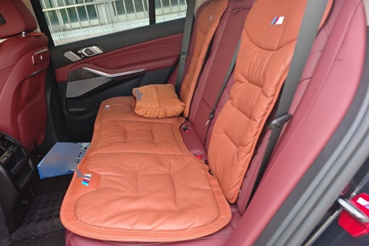 Used BMW X5 2023 xDrive 30Li Luxury M Sport Night Edition Package Left Rear Seat