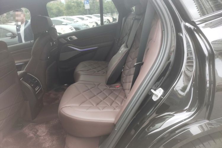 Used BMW X5 2023 xDrive 40Li M Sport Night Edition Package Left Rear Seat