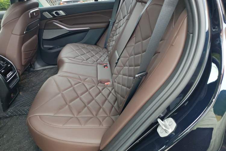 Used BMW X5 2023 xDrive 40Li M Sport Night Edition Package Left Rear Seat