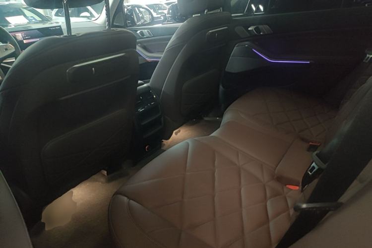 Used BMW X5 2023 xDrive 30Li Luxury M Sport Night Edition Package Left Rear Seat