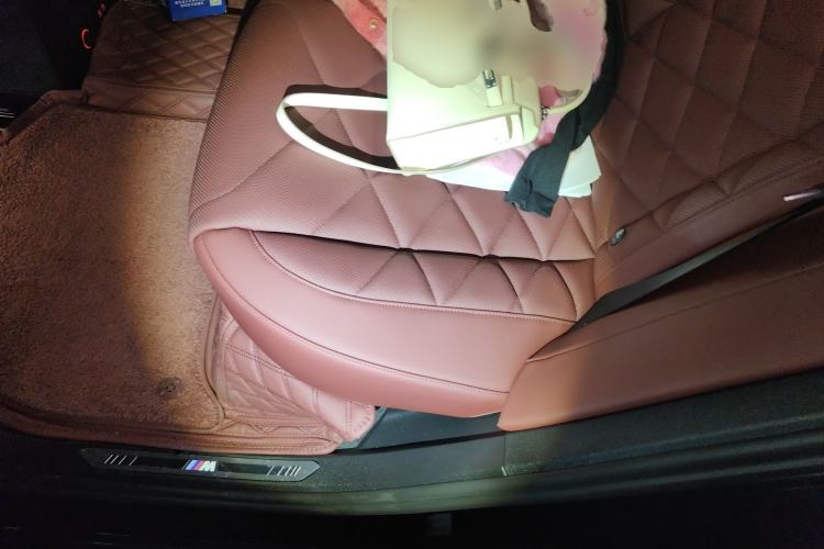 Used BMW X5 2023 xDrive 40Li M Sport Night Edition Package Left Rear Seat