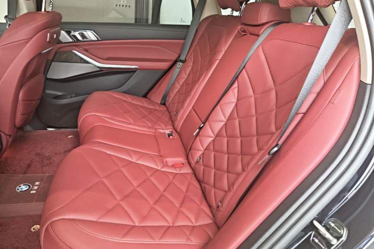 Used BMW X5 2023 xDrive 30Li Luxury M Sport Package Left Rear Seat